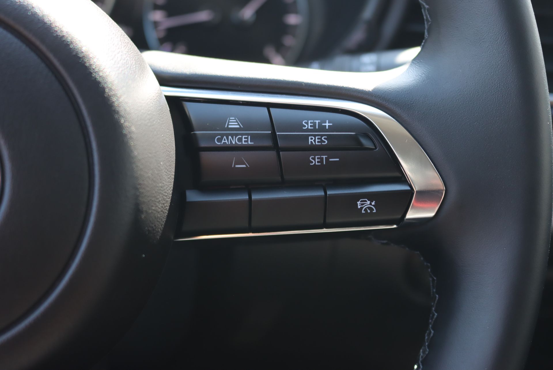 2025 Mazda CX-30 2.5 S Preferred photo 10
