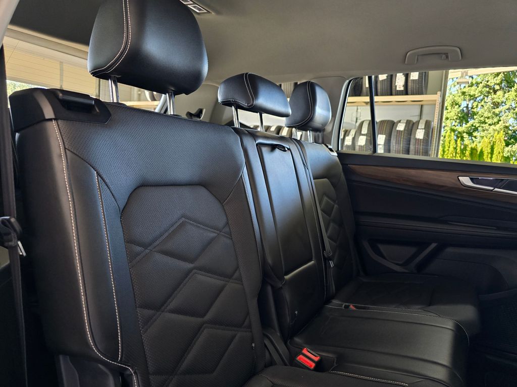 2024 Volkswagen Atlas SE photo 28