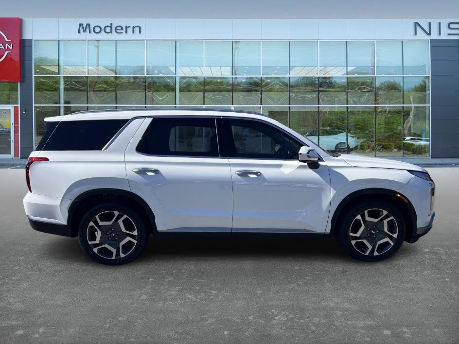 2024 Hyundai Palisade SEL photo 2