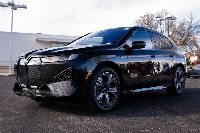 2026 BMW iX 45's photo