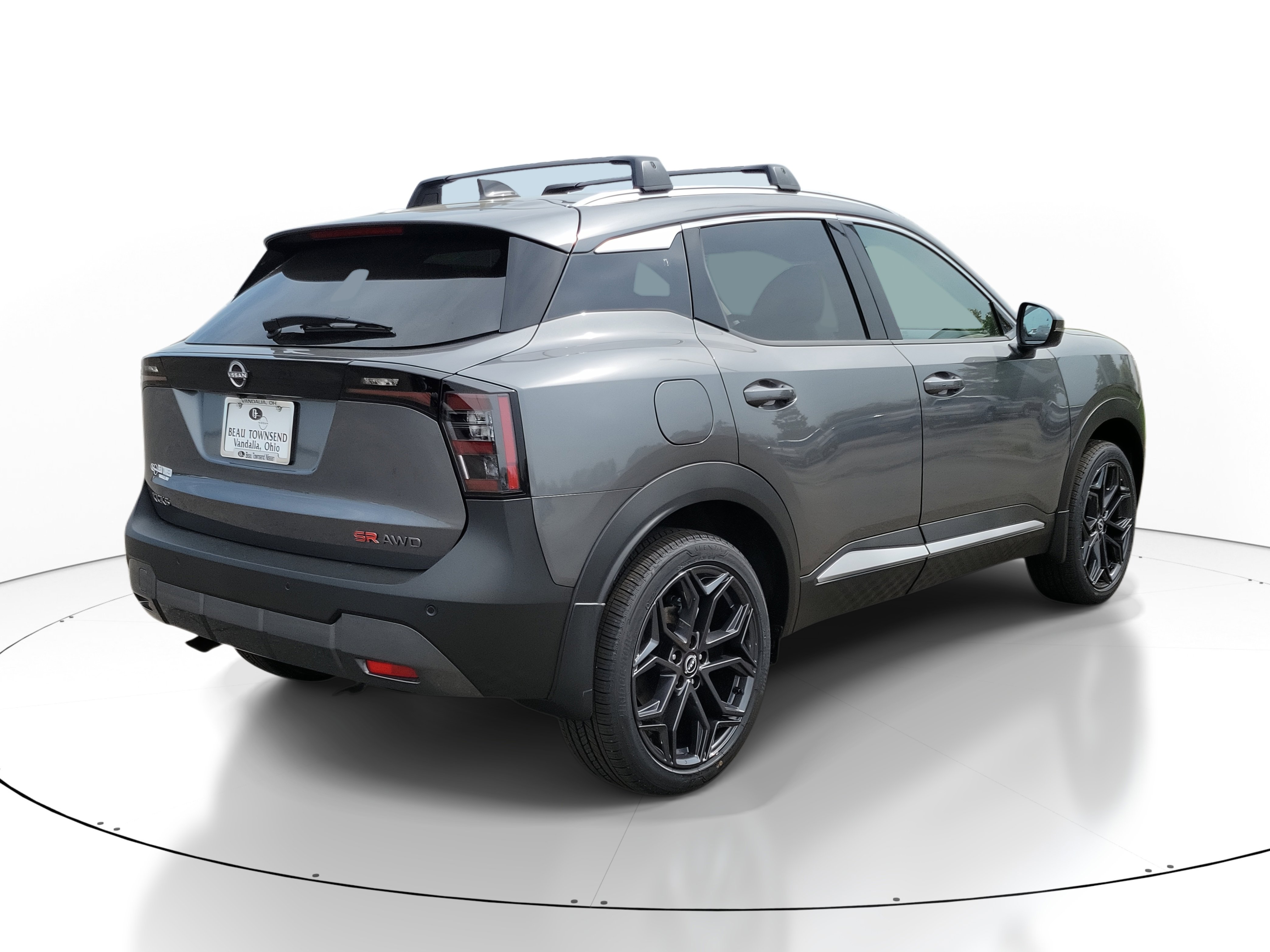 2025 Nissan Kicks SR photo 4
