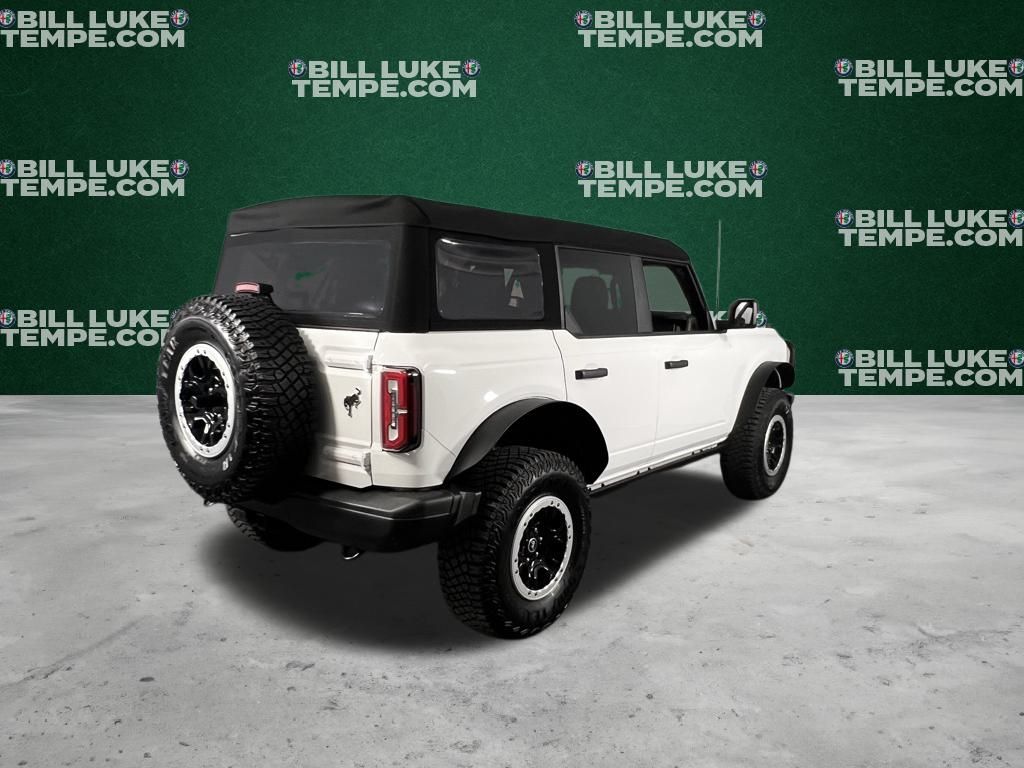 2024 Ford Bronco Badlands photo 3