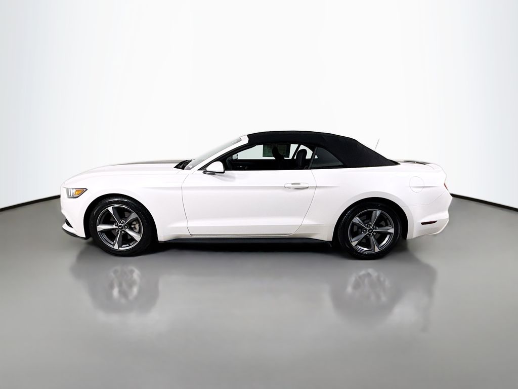 2017 Ford Mustang V6 Convertible photo 8