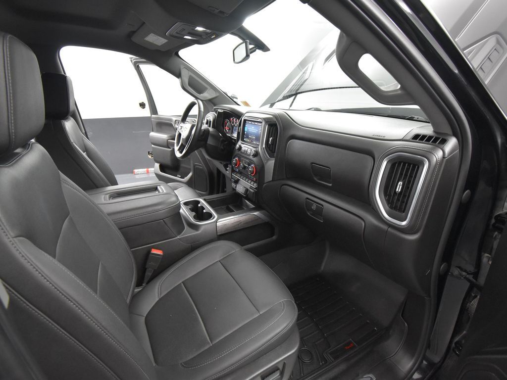 2022 Chevrolet Silverado 2500HD LTZ photo 40