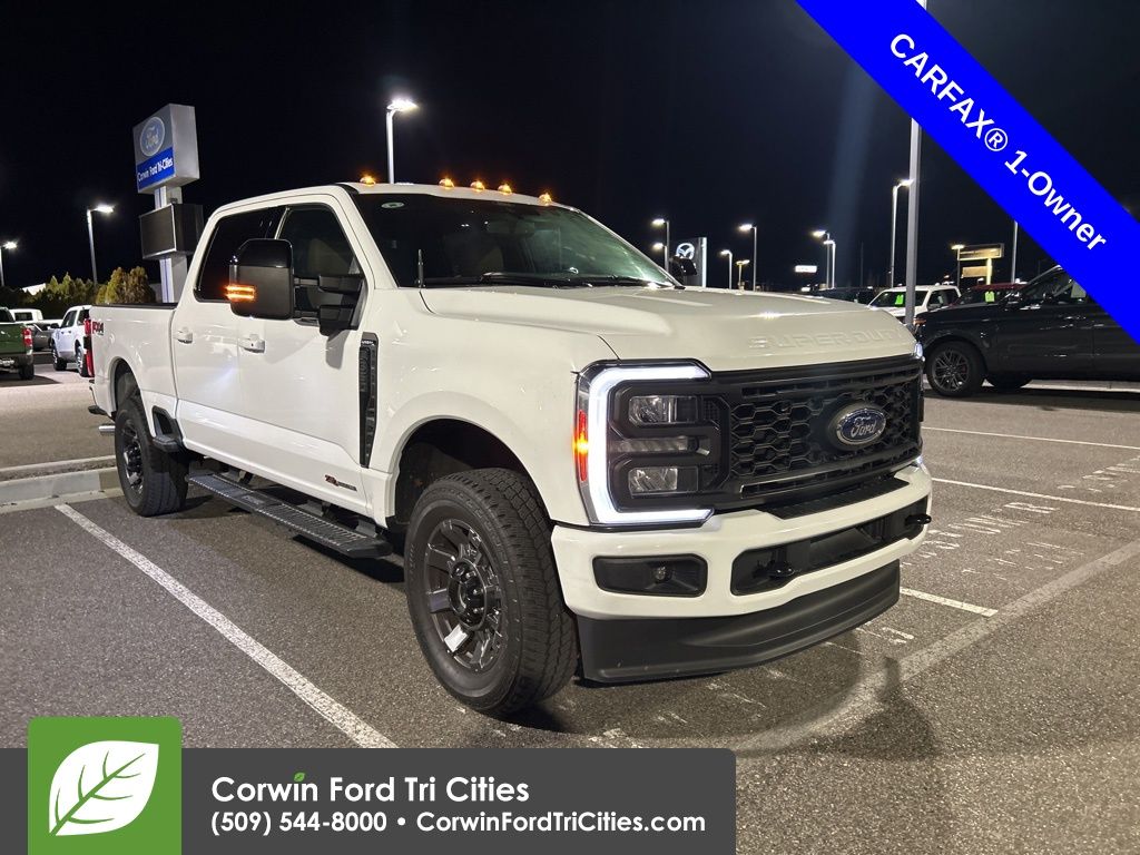 2024 Ford F-350 Super Duty Lariat's photo