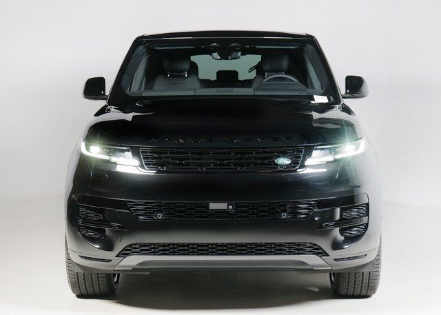 2025 Land Rover Range Rover Sport SE photo 8
