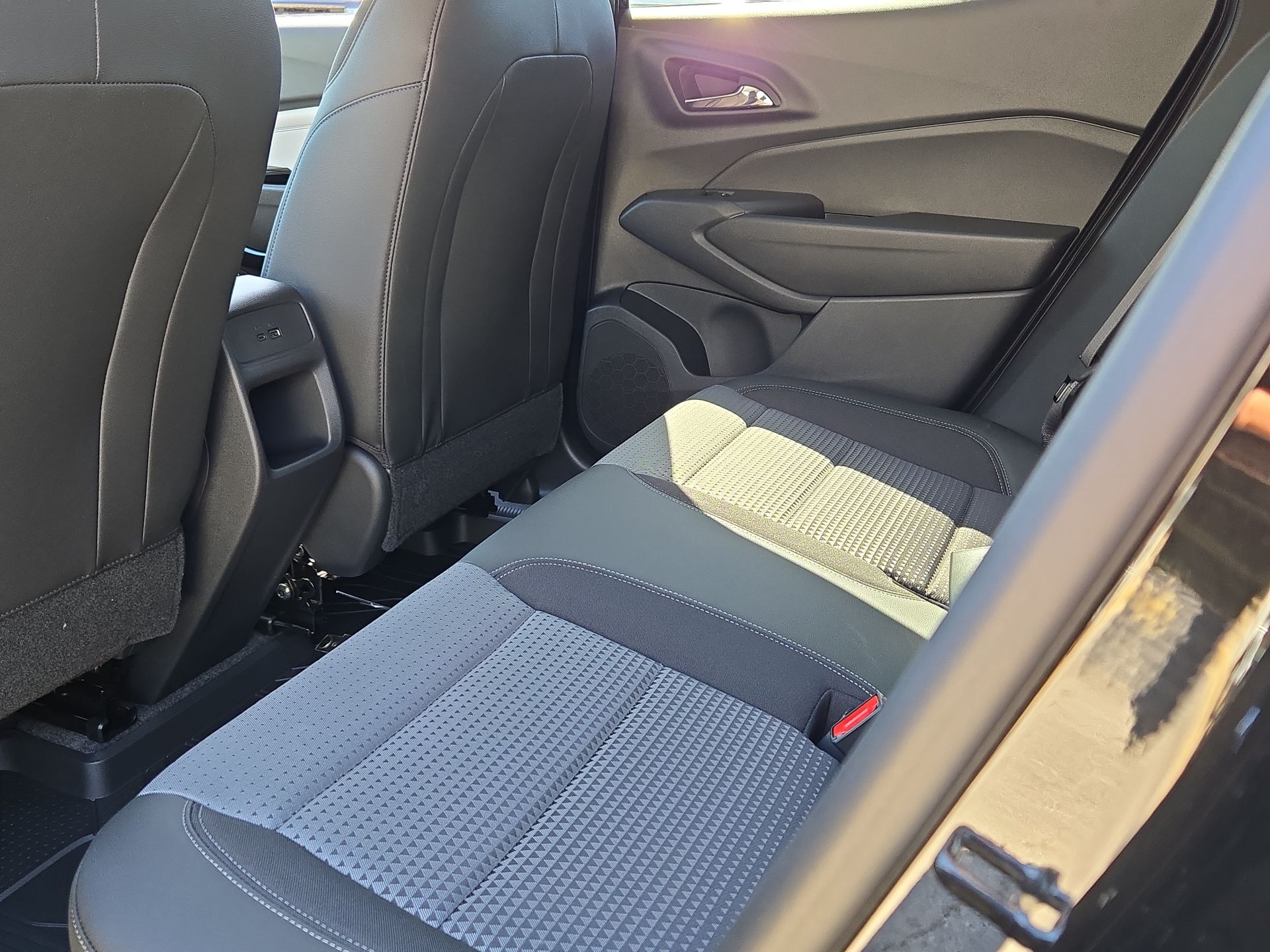2025 Chevrolet Trax LT photo 41