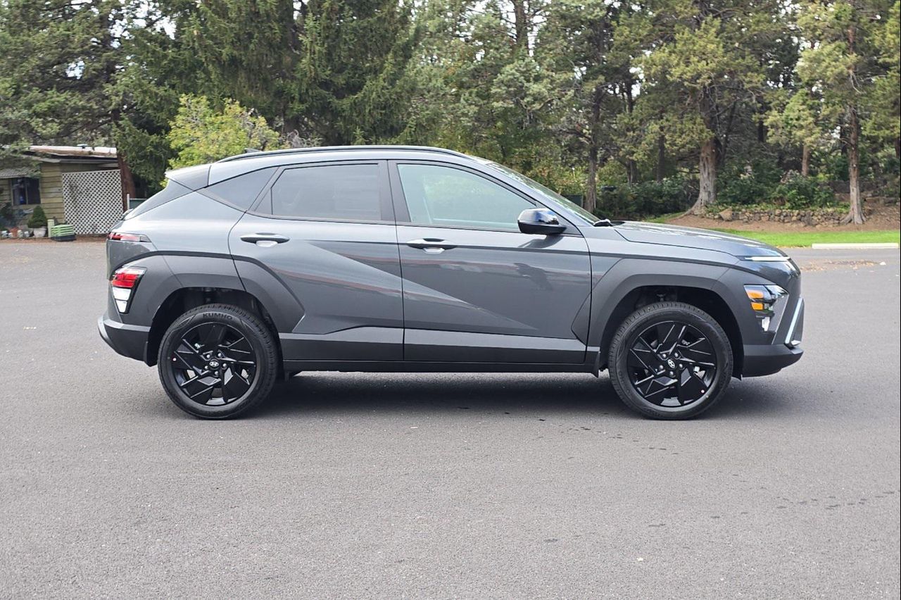 2026 Hyundai Kona SEL photo 3