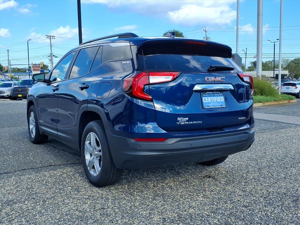 2022 Gmc Terrain SLE photo 3