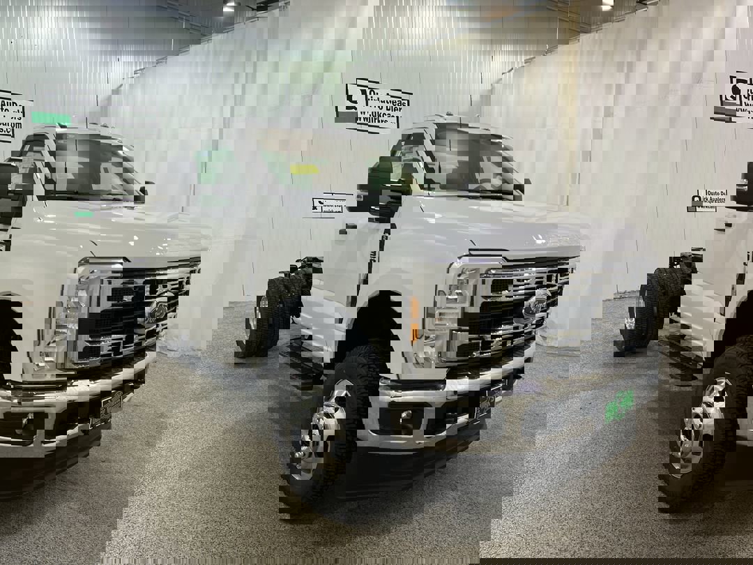 2026 Ford F-350 Super Duty Chassis Cab XL's photo