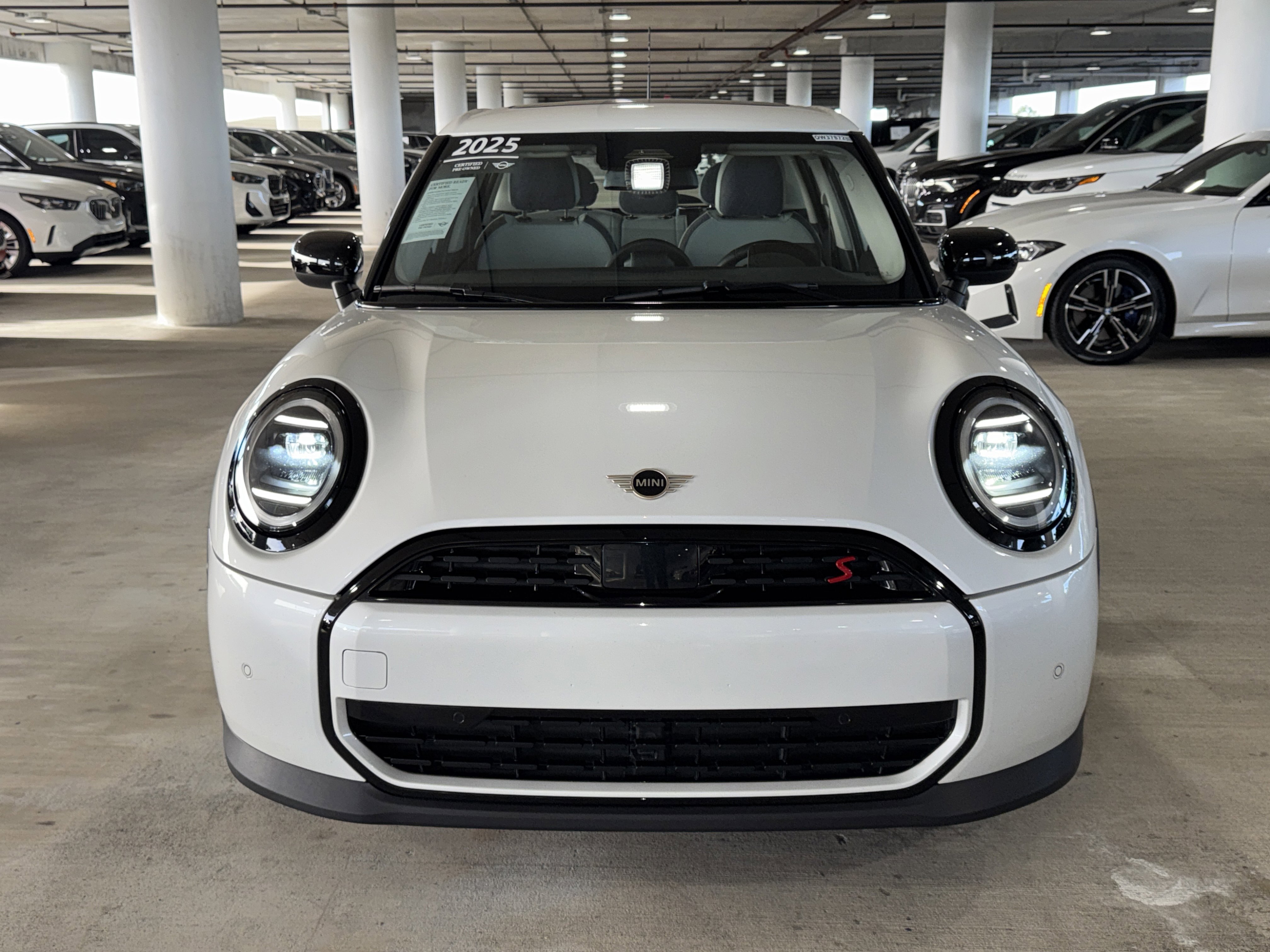 2025 Mini Cooper 4 Door Hardtop Signature photo 2