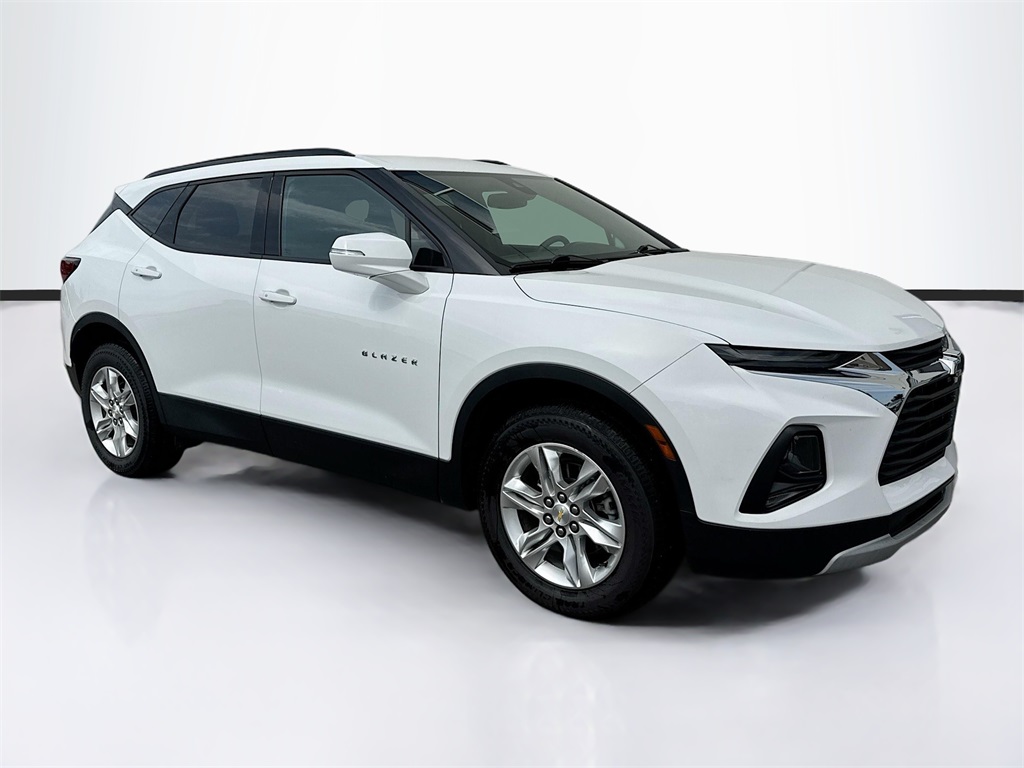 2022 Chevrolet Blazer 2LT photo 3