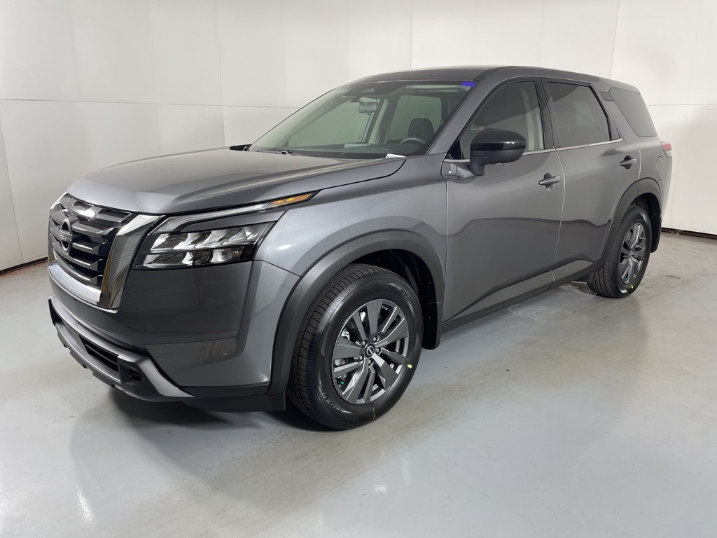 2025 Nissan Pathfinder S photo 4