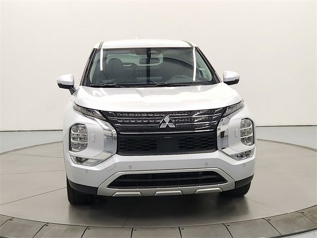 2024 Mitsubishi Outlander SE Ralliart photo 2
