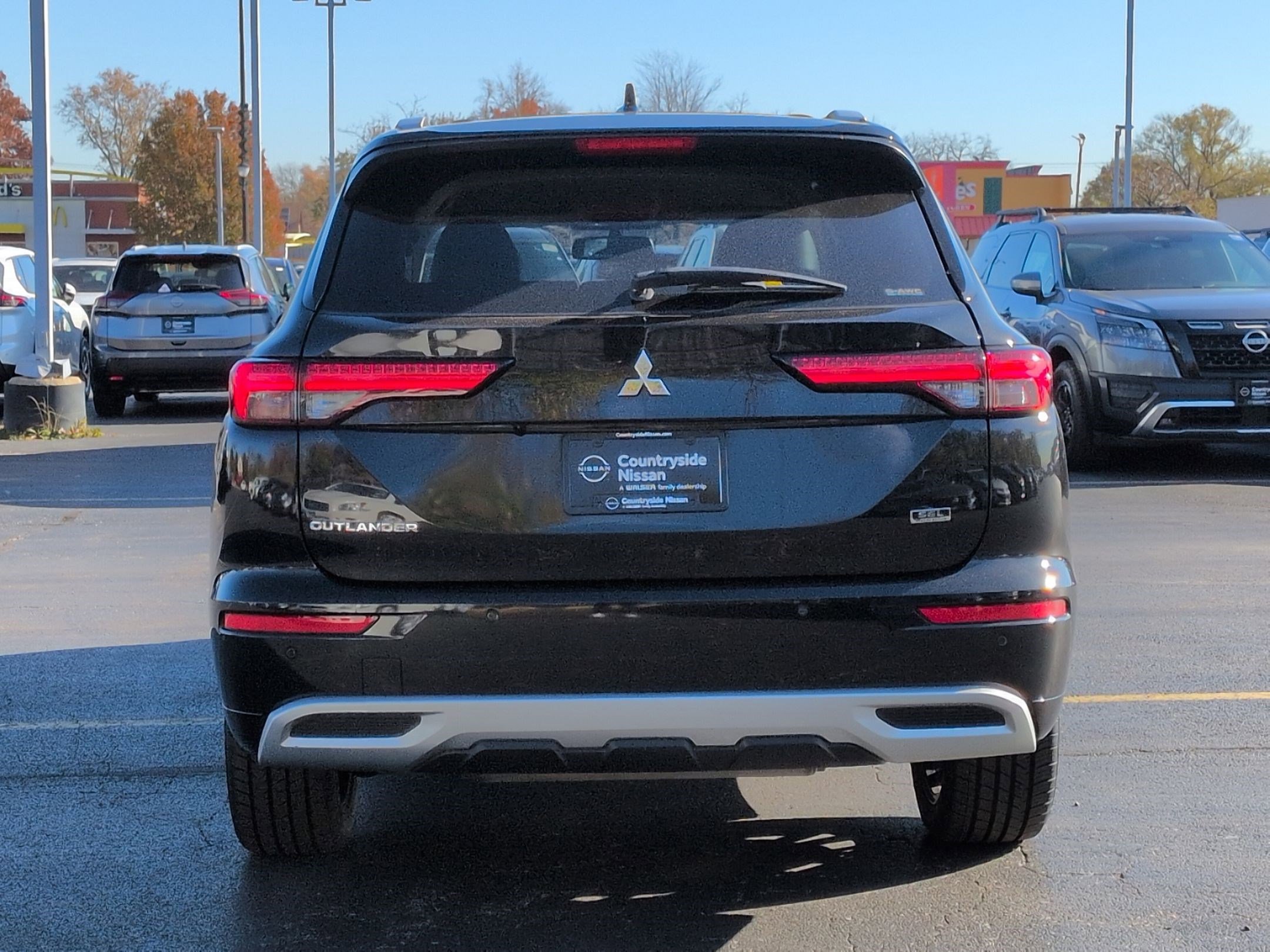 2022 Mitsubishi Outlander SEL photo 4