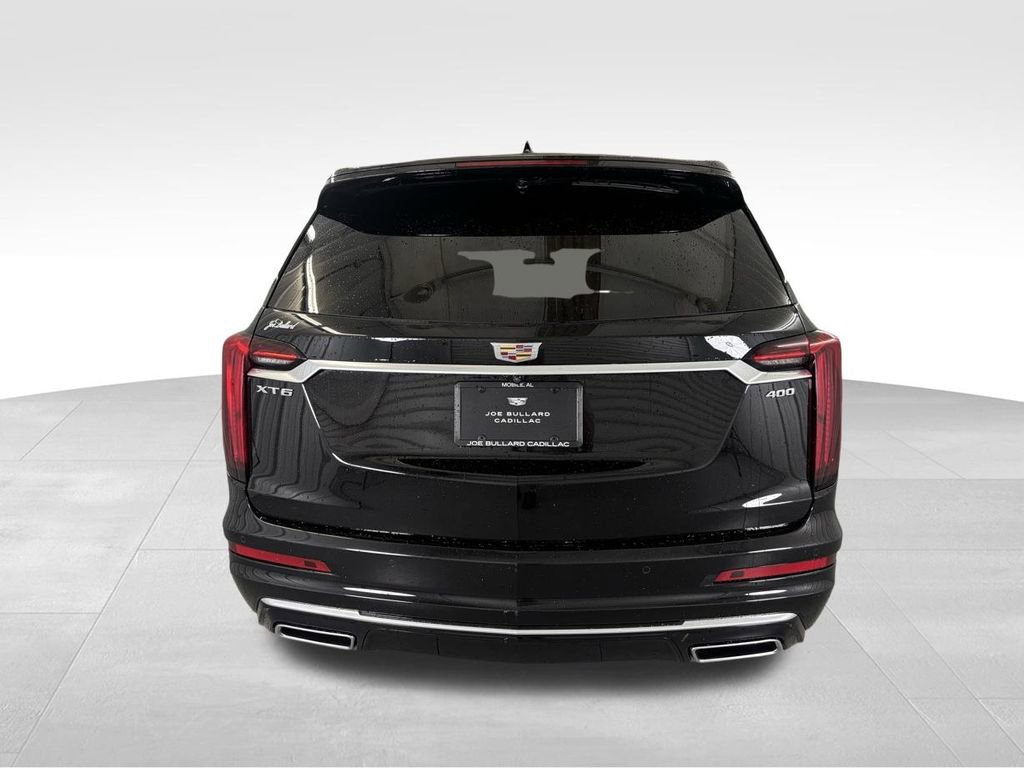 2025 Cadillac XT6 Premium Luxury photo 3