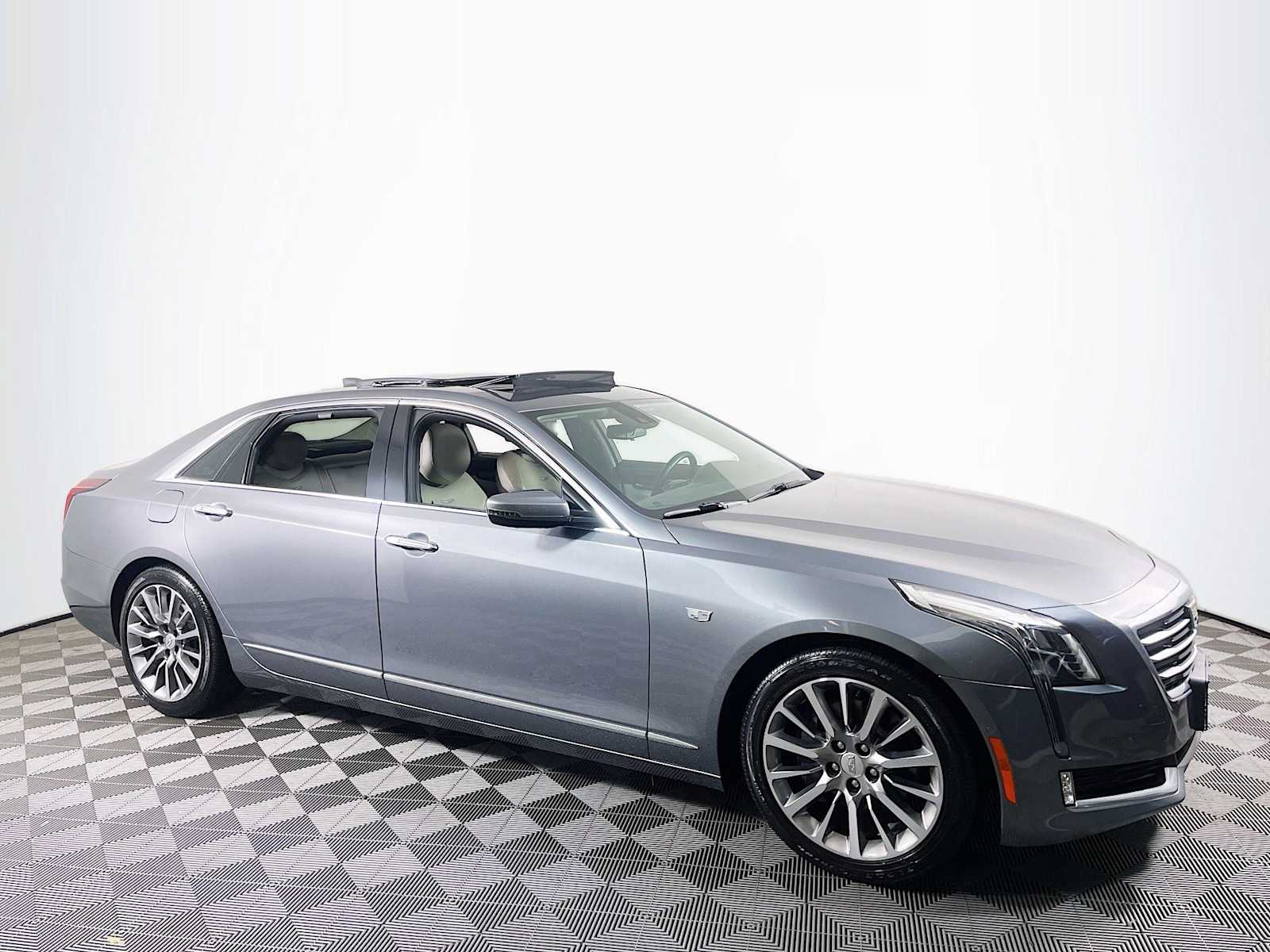 2018 Cadillac CT6 Luxury photo 3