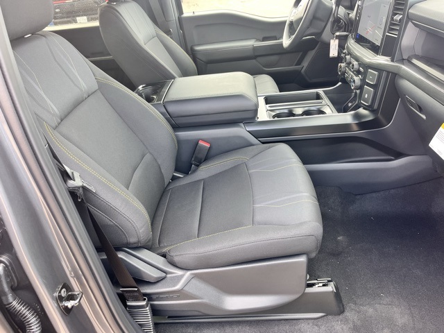 2025 Ford F-150 STX photo 16