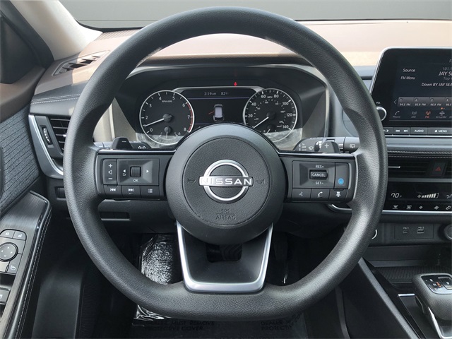 2023 Nissan Rogue SV photo 14