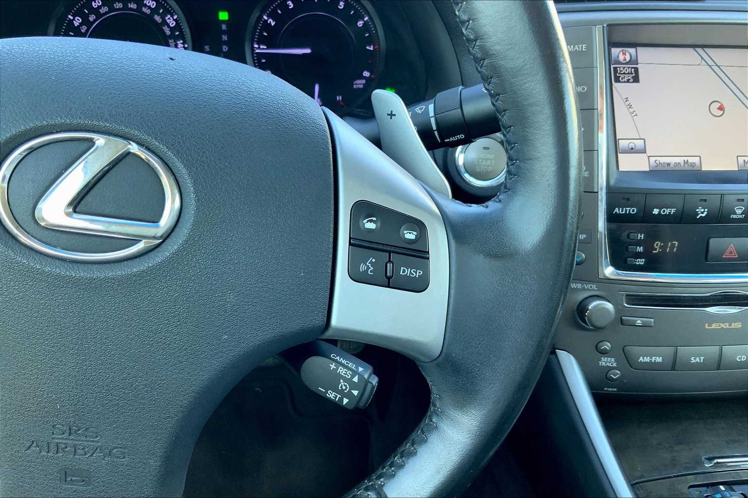 2012 Lexus IS 350C photo 23