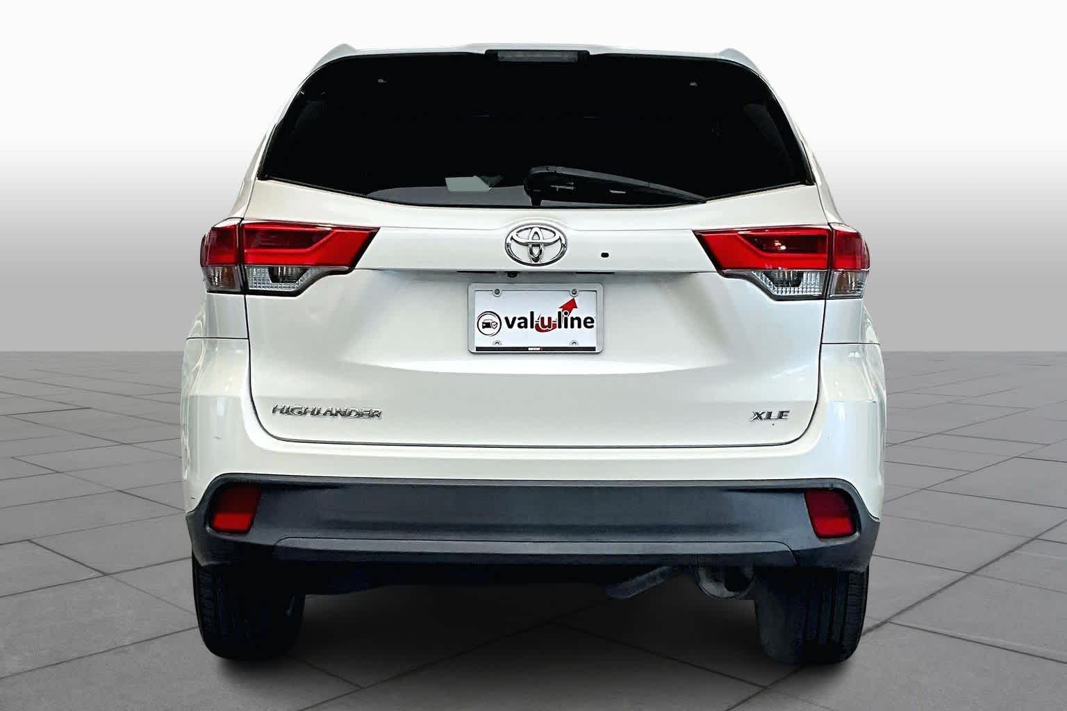 2019 Toyota Highlander XLE photo 4