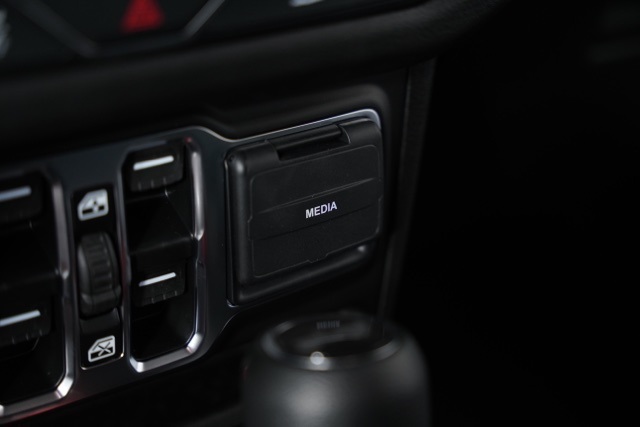 2025 Jeep Wrangler Sport S photo 12
