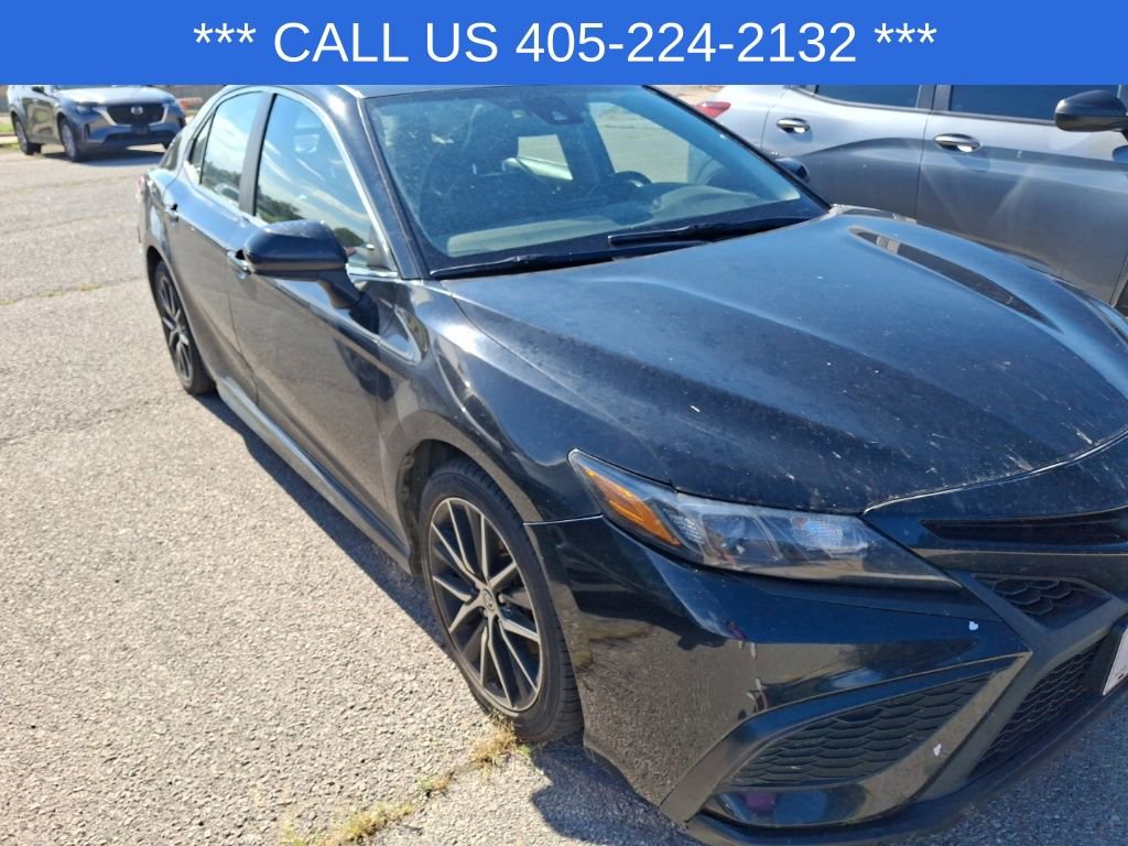 2021 Toyota Camry SE photo 7