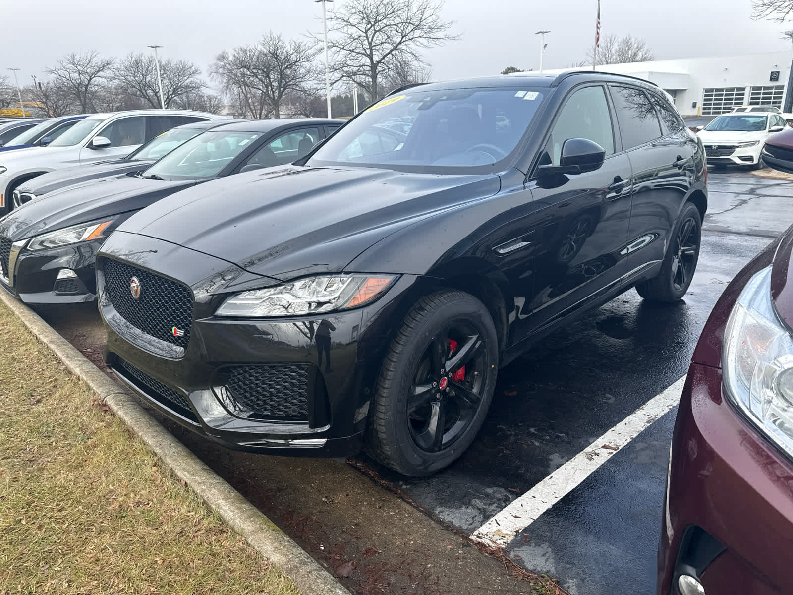 2019 Jaguar F-Pace S's photo