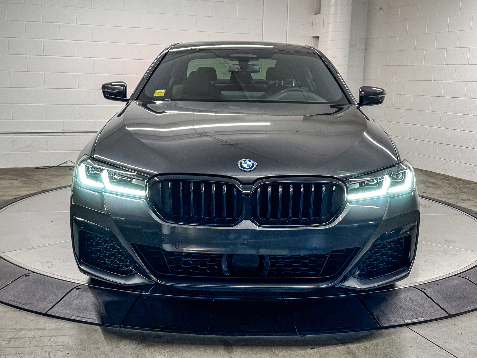 2023 Bmw 530e 5-Series photo 2