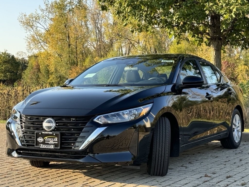 2025 Nissan Sentra S photo 4