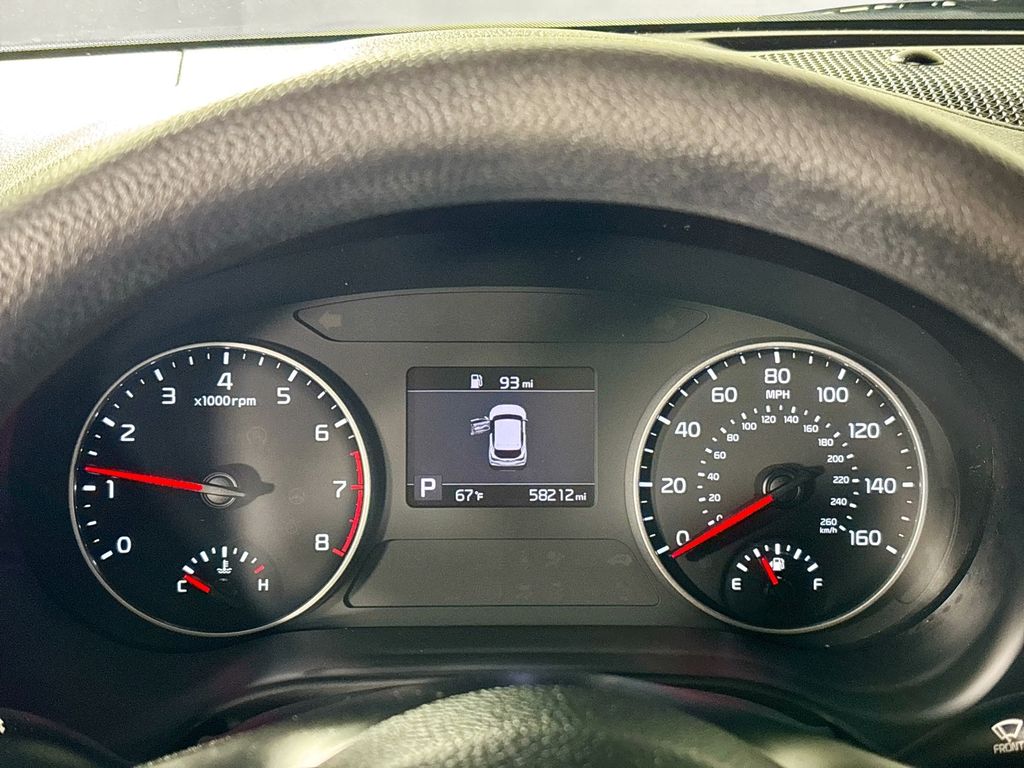 2021 Kia Seltos LX photo 13
