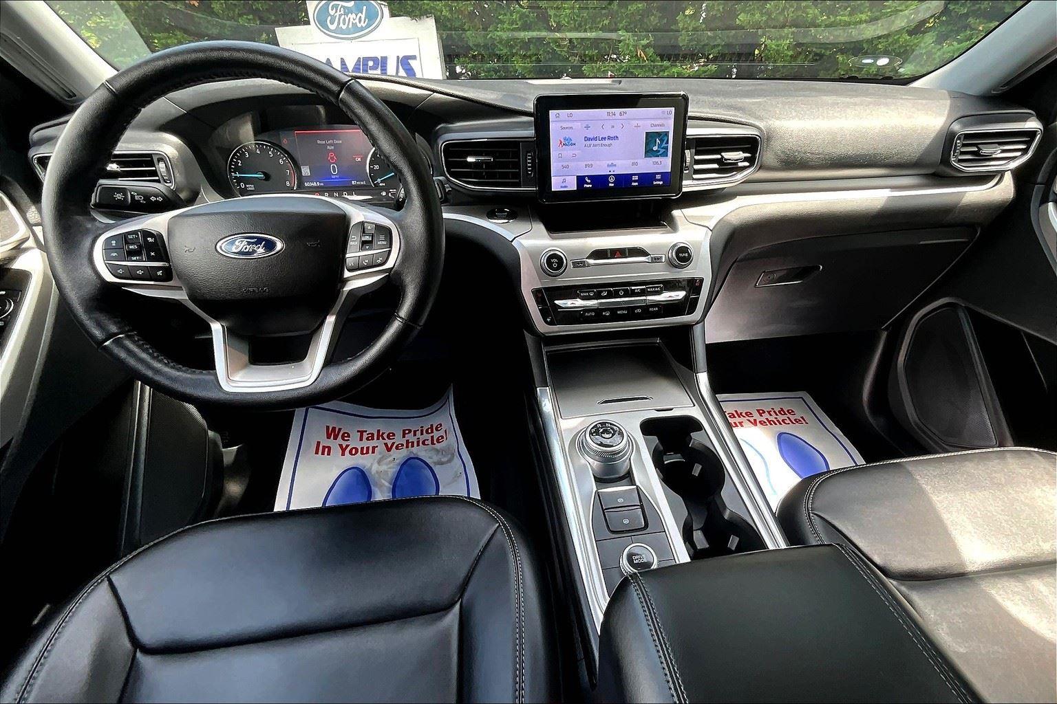 2022 Ford Explorer XLT photo 13