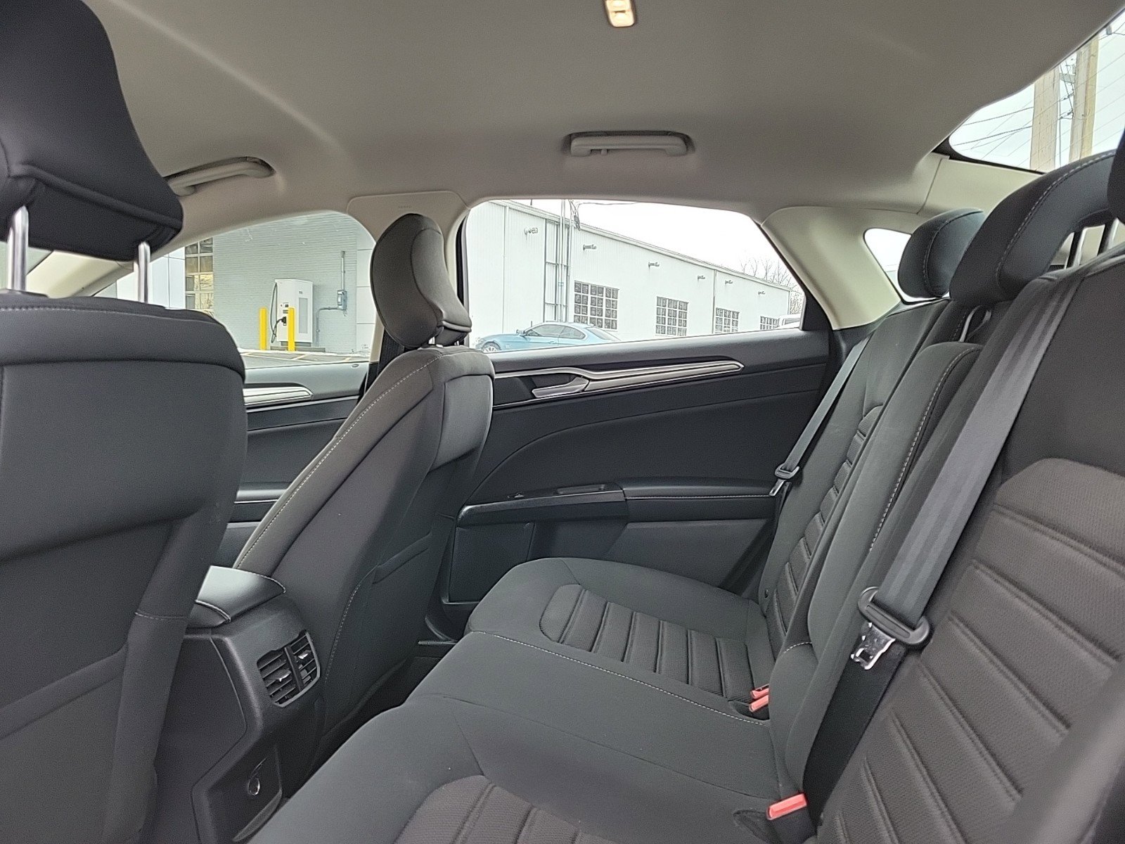 2019 Ford Fusion SE photo 7