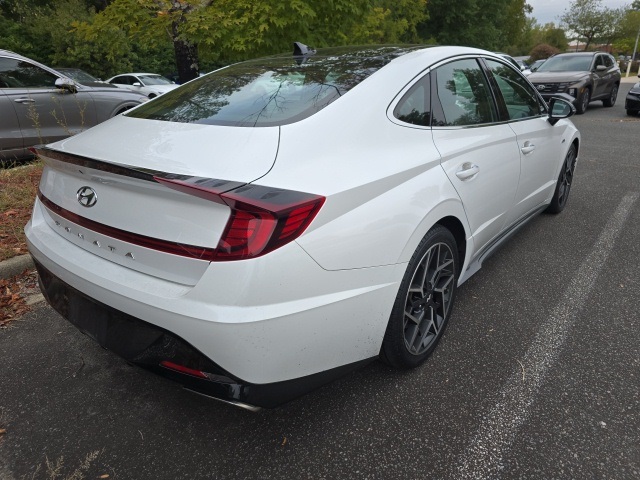 2022 Hyundai Sonata N Line photo 3