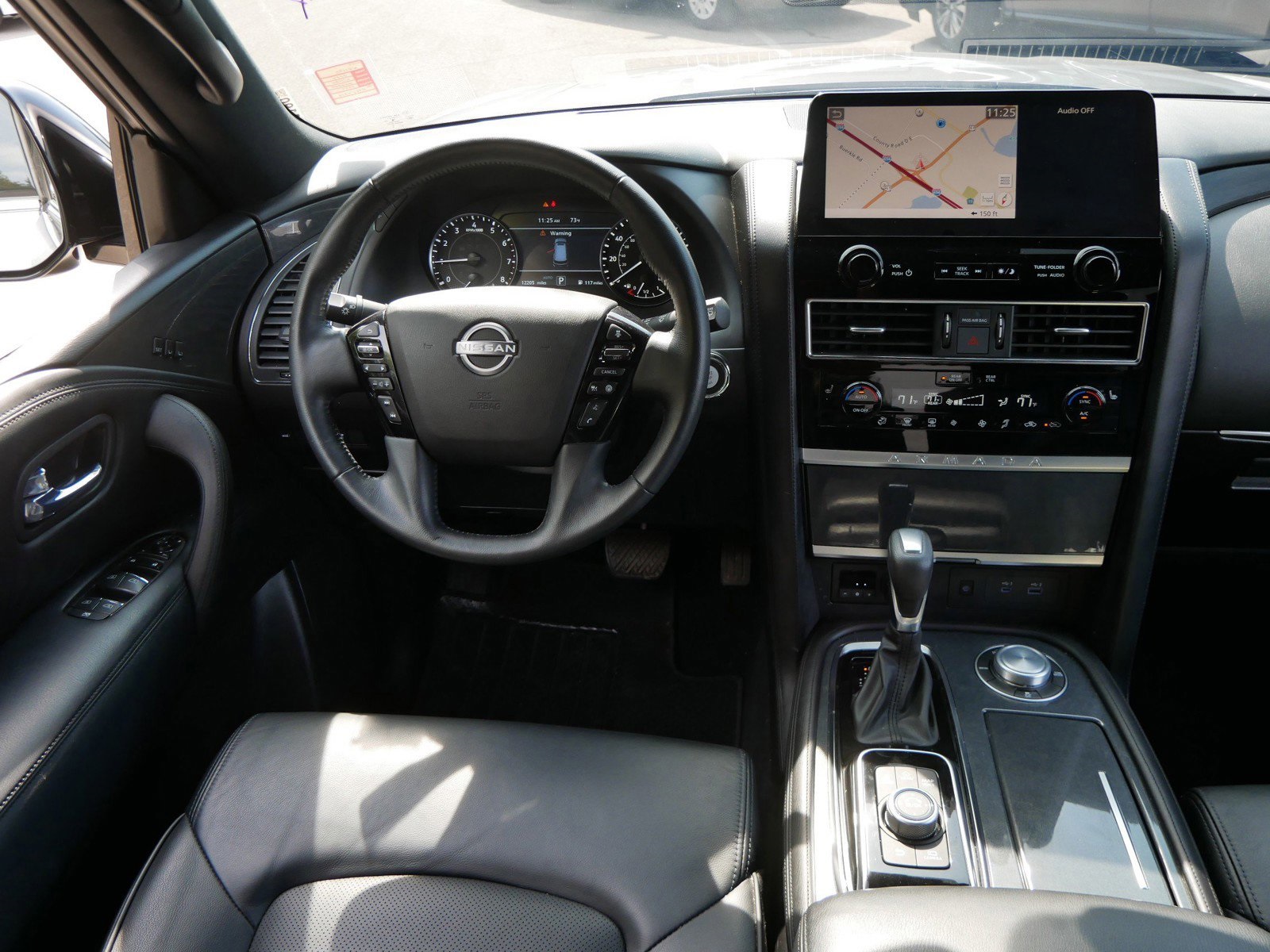 2024 Nissan Armada SL photo 11