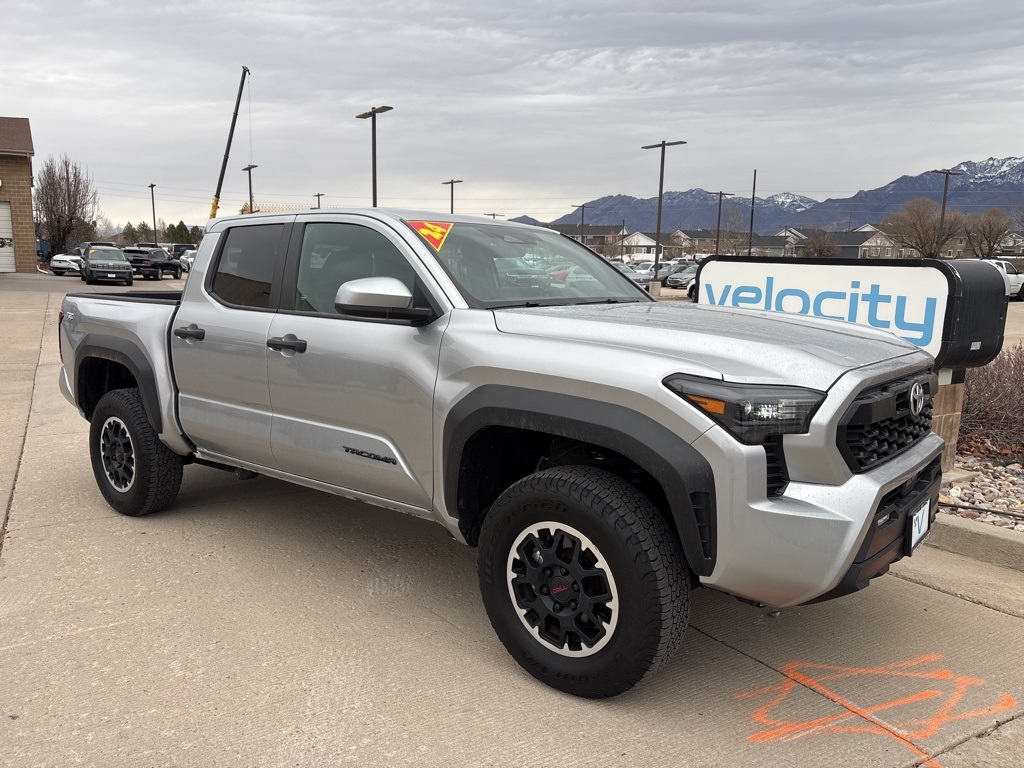 2024 Toyota Tacoma TRD Off Road's photo