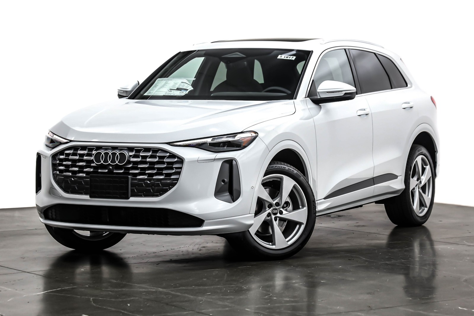 2025 Audi New Q5 Premium Plus's photo