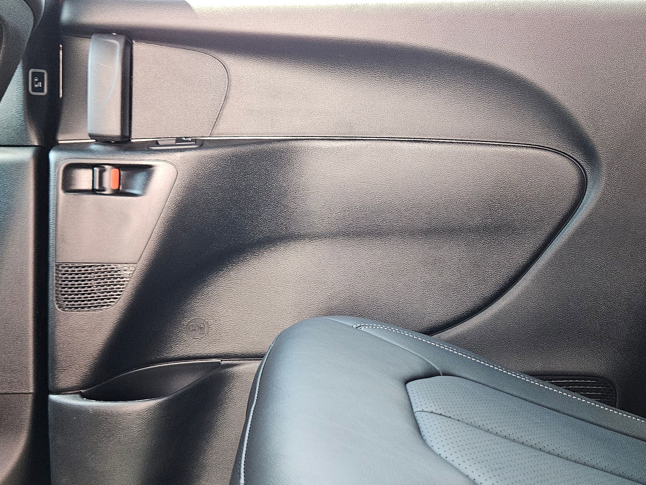 2026 Chrysler Pacifica photo 20
