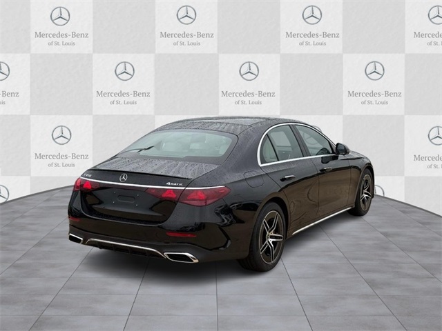 2026 Mercedes Benz E 450 4MATIC photo 3