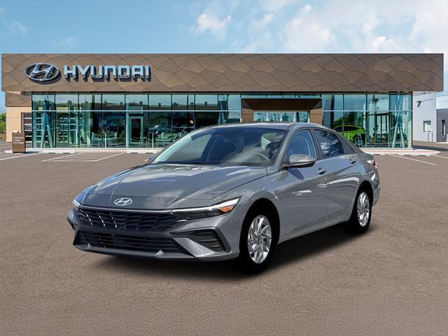2026 Hyundai Elantra Base's photo
