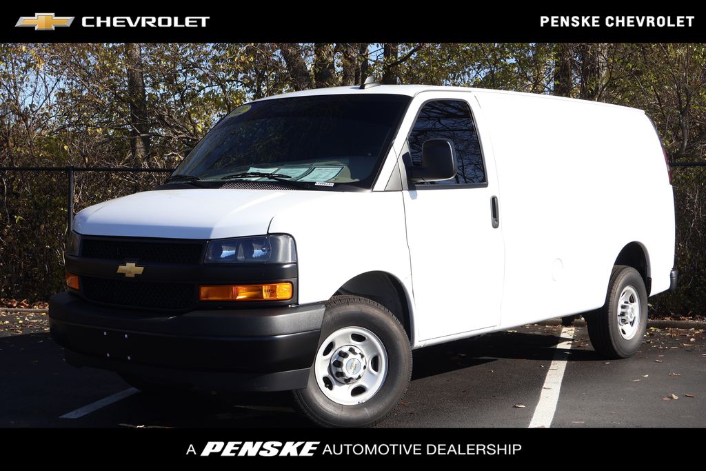 2022 Chevrolet Express Cargo Work Van's photo
