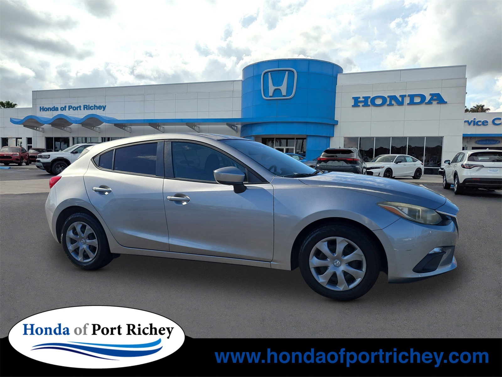 2014 Mazda MAZDA3 i Sport's photo