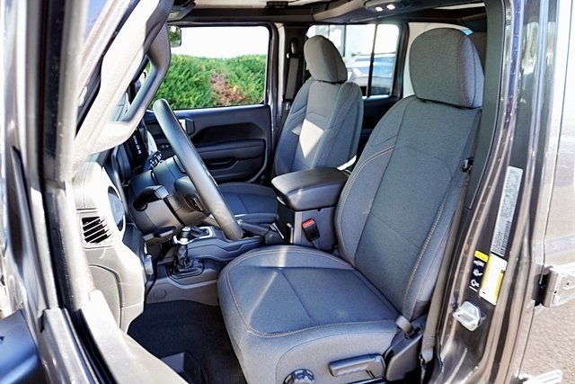 New 2026 Granite Crystal Metallic Clear-Coat Exterior Paint Jeep Sport image 20