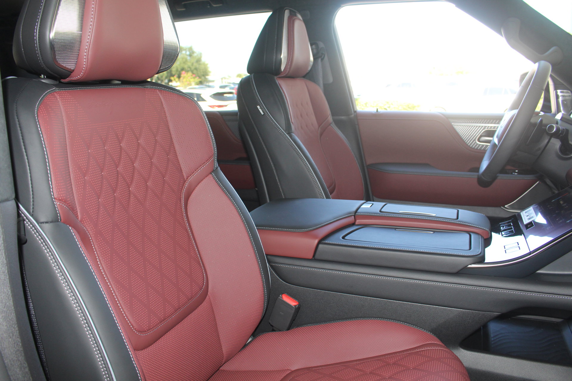 2026 Infiniti QX80 photo 21