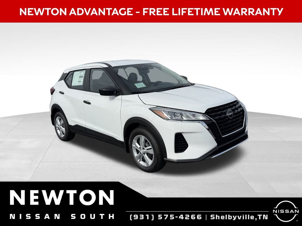 2025 Nissan KICKS PLAY Base's photo