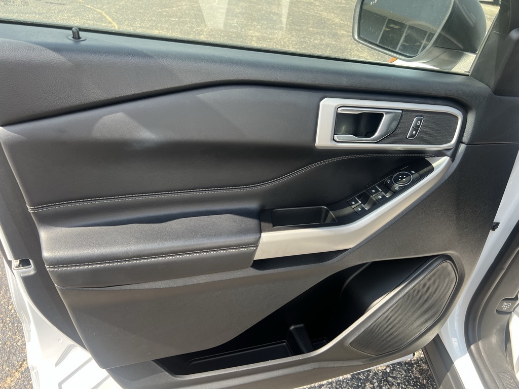 2022 Ford Explorer XLT photo 15