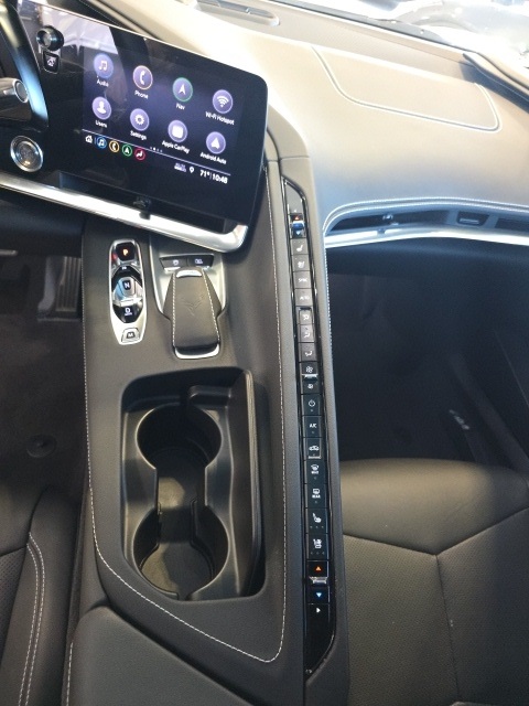 2020 Chevrolet Corvette Stingray 2LT photo 22