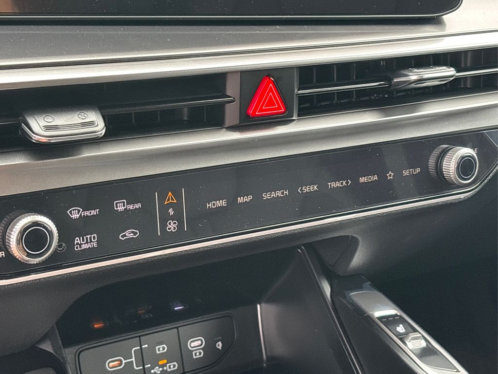 2026 Kia Sorento S photo 23
