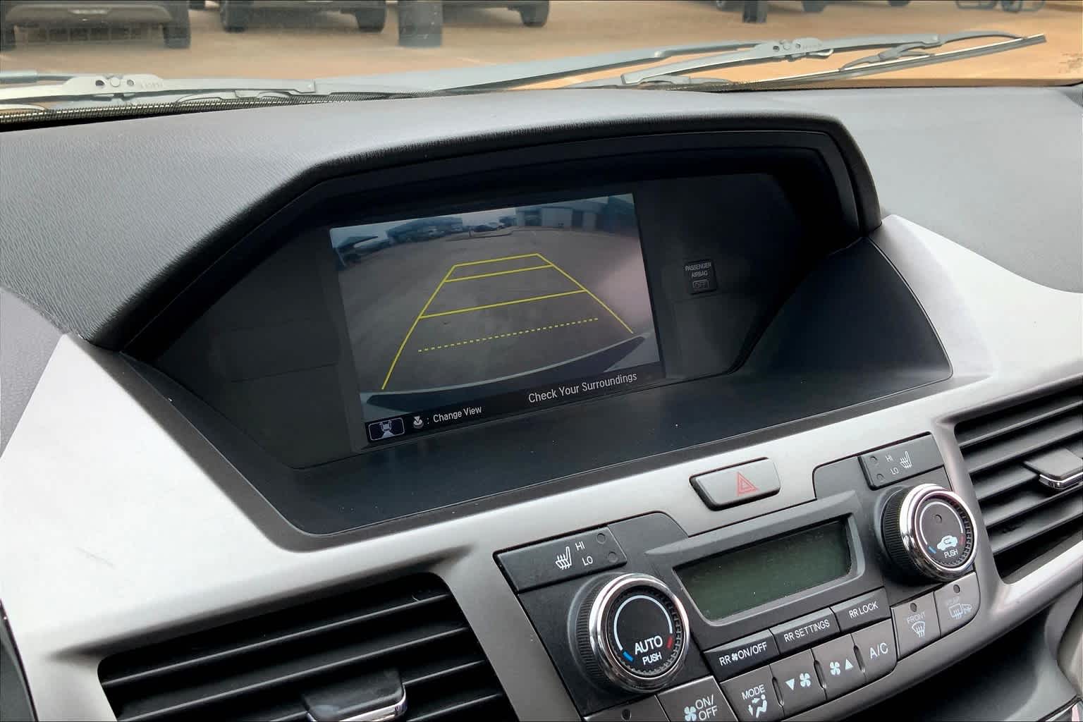 2015 Honda Odyssey Touring Elite photo 23
