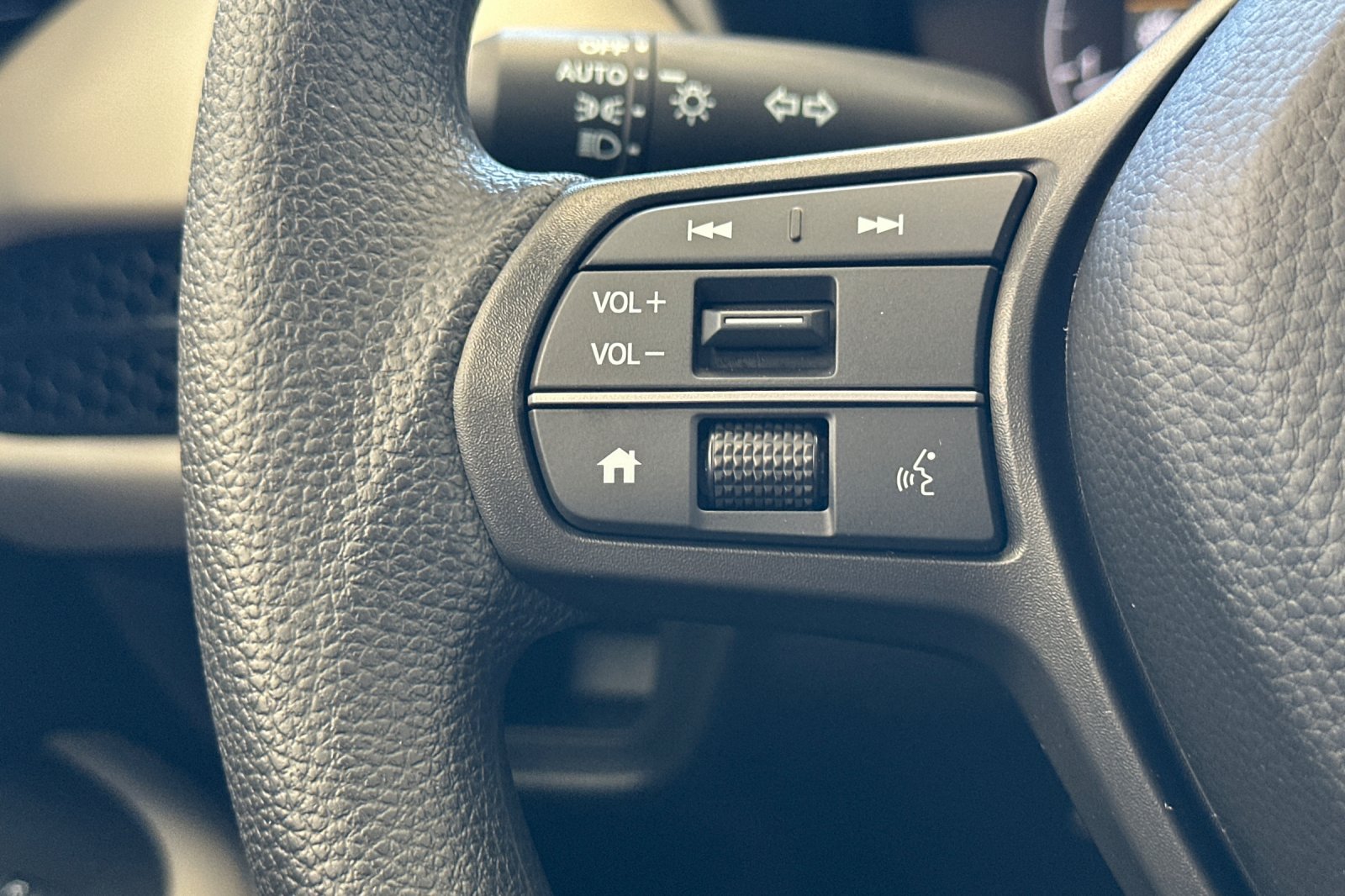 2026 Honda HR-V LX photo 25